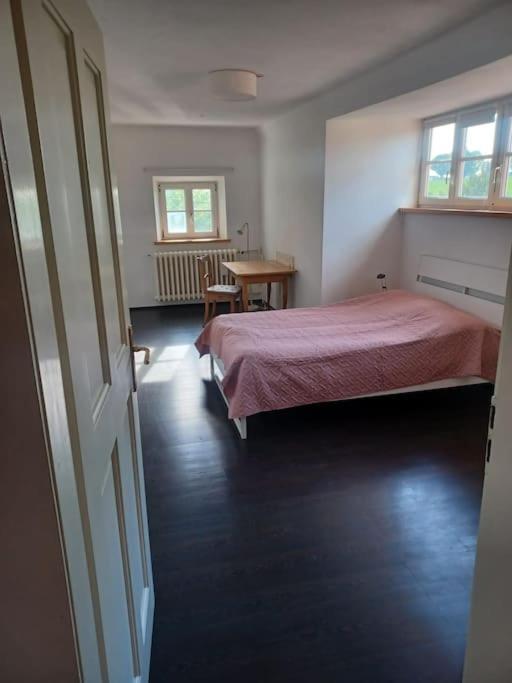 Ferienwohnung In Der Villa Sana Mit Grossem Garten Rofingen Esterno foto